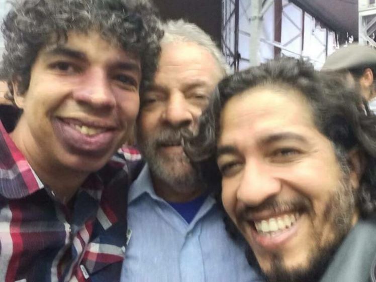 Dono da página Quebrando o Tabu com Lula e Jean Wyllys