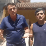 Sem querer, Bolsonaro admite que emprega assessora fantasma para “atender gente” na casa dele