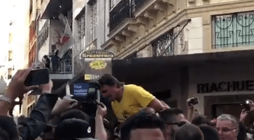 Bolsonaro é esfaqueado por militante de esquerda em Minas Gerais