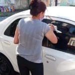 Trabalhadores pobres recebem multa de R$ 4 mil por falta de alvará para lavar carros na rua